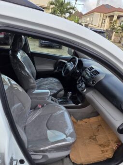 
										2010 Toyota RAV4 full									