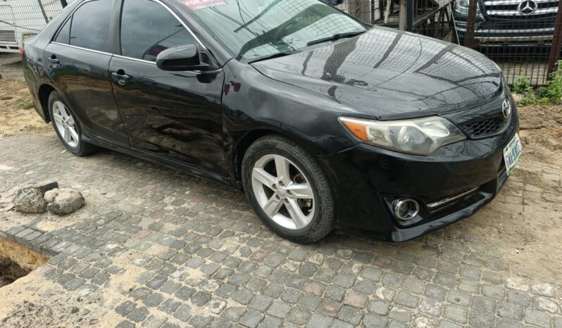 
								2013 Toyota Camry full									