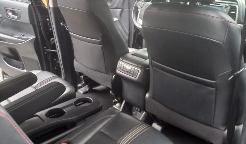 
								2019 Toyota Highlander full									