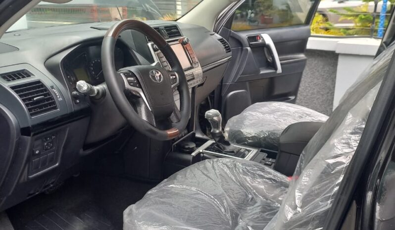 
								2020 Toyota Land Cruiser full									