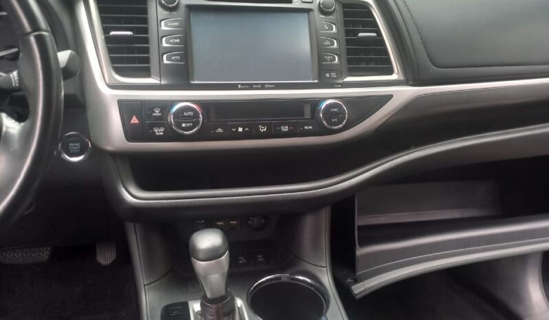 
								2019 Toyota Highlander full									
