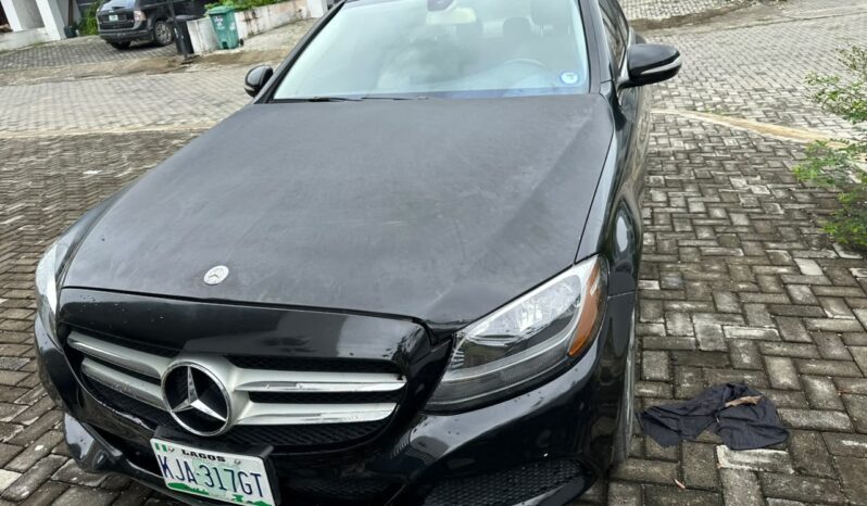 
								2015 Mercedes-Benz C300 full									