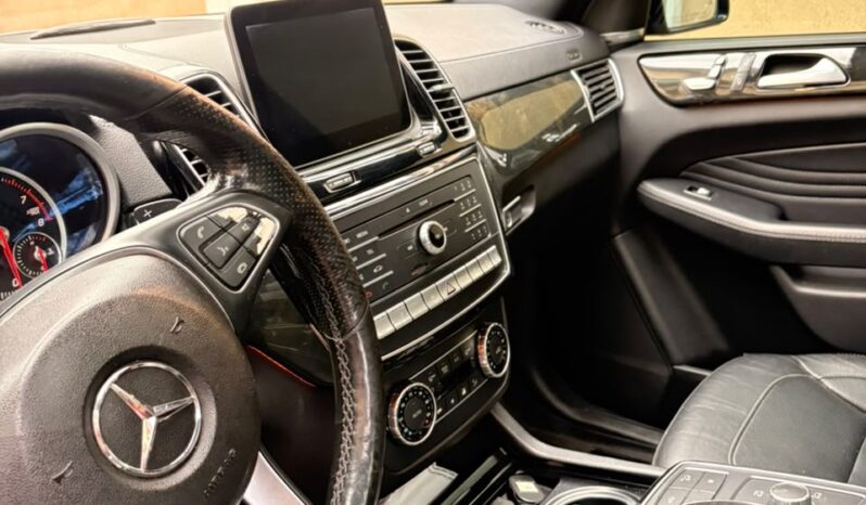 
								2017 Mercedes-Benz GLE 43 full									