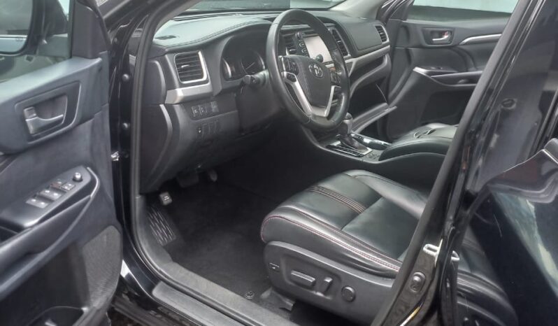 
								2019 Toyota Highlander full									