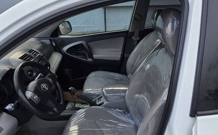 
								2010 Toyota RAV4 full									