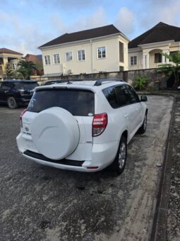 
										2010 Toyota RAV4 full									
