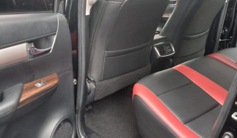 
								2022 Toyota Hilux full									