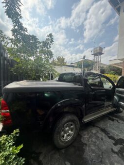 
										2014 Toyota Hilux full									