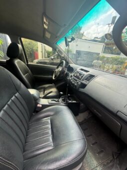 
										2014 Toyota Hilux full									
