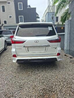 
										2020 Lexus LX570 full									