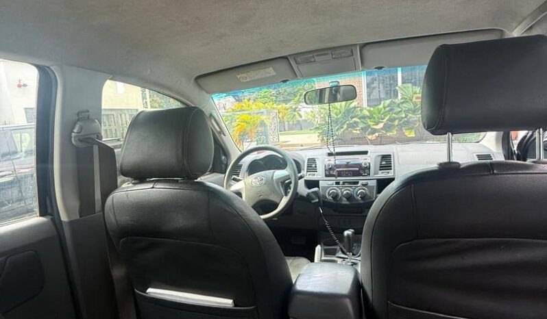 
								2014 Toyota Hilux full									