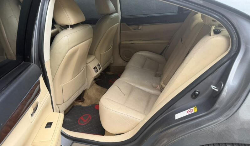 
								2014 Lexus ES350 full									