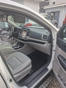 
										2017 Toyota Highlander full									