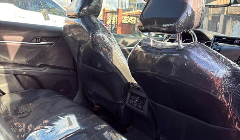 
								2021 Toyota Camry full									